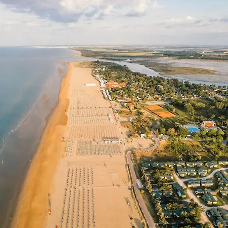 Appartement Enjoy Sun, Sand, And Shopping In Our Bibione