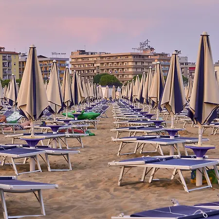 Enjoy Sun, Sand, And Shopping In Our Apartment Bibione